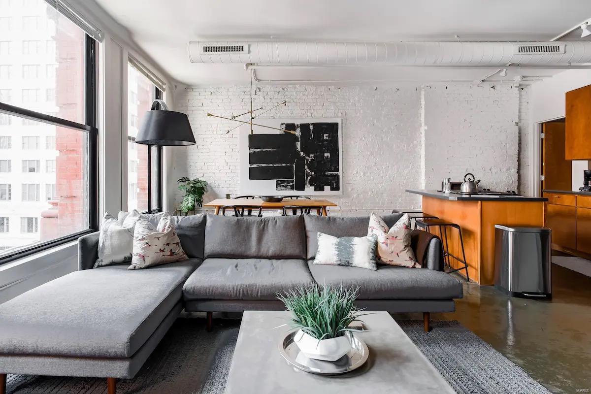 City/St Louis - Commercial Sale