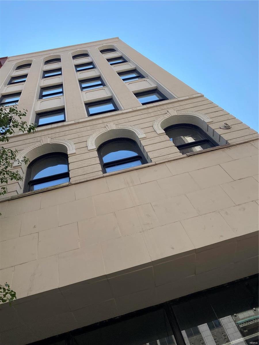 City/St Louis - Commercial Sale
