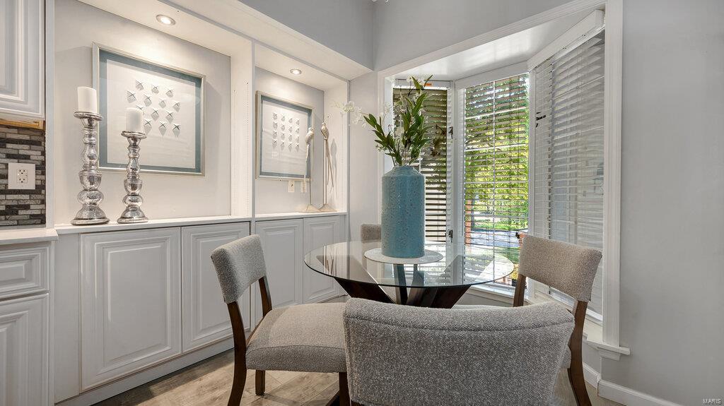 Field Pointe Condo Four - Residential