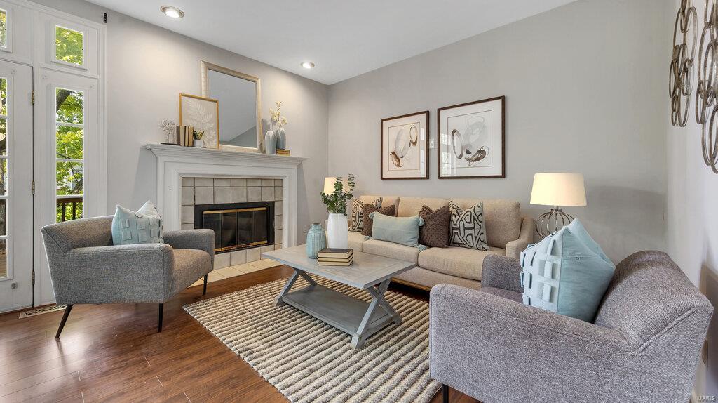 Field Pointe Condo Four - Residential