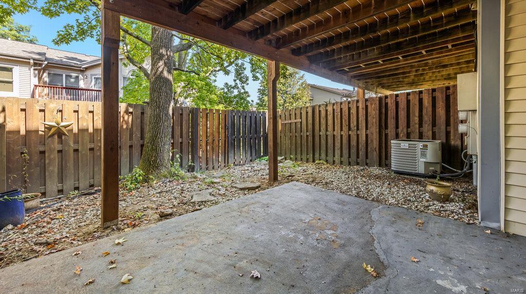 Field Pointe Condo Four - Residential