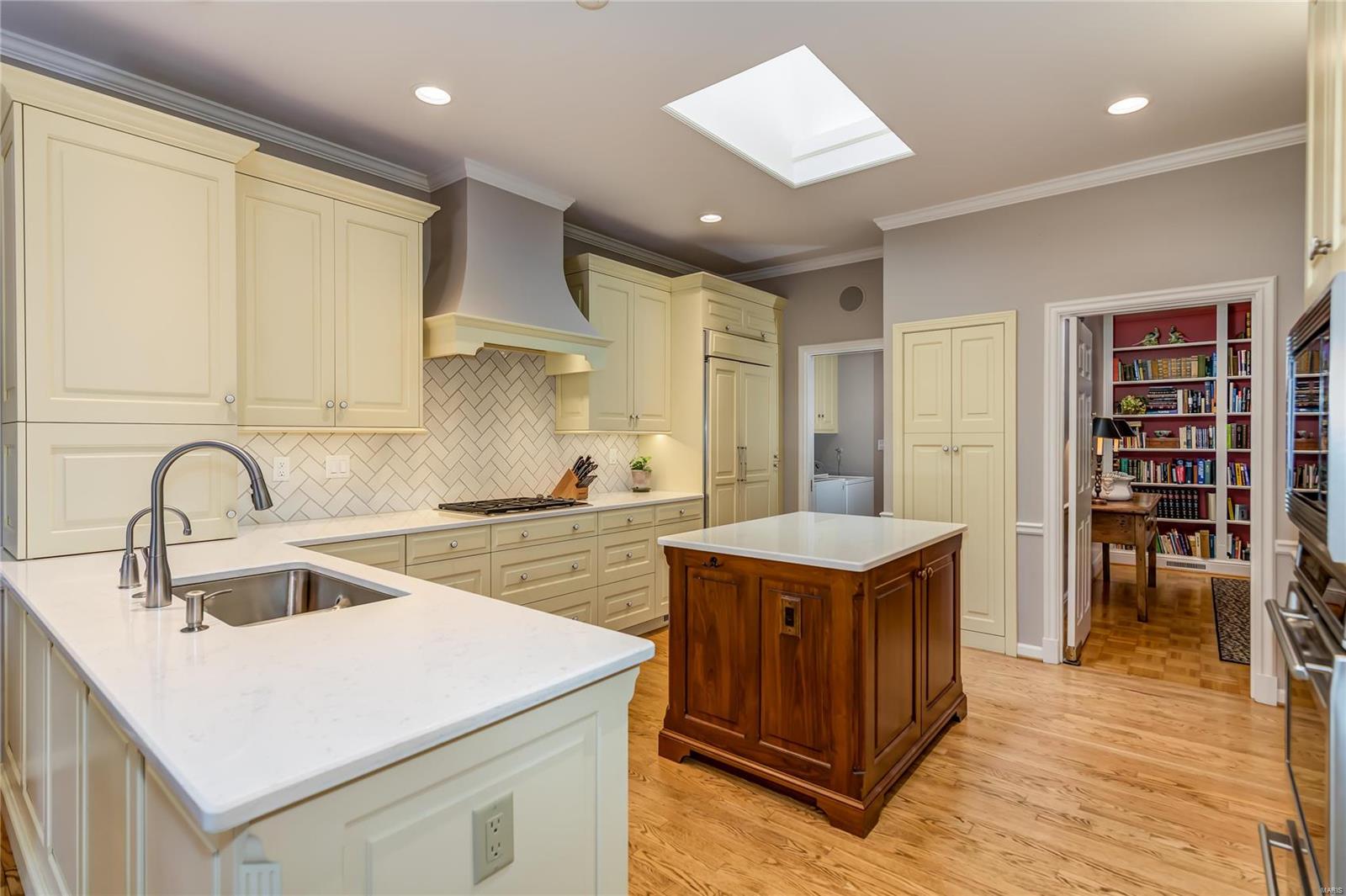 Sedgwick Place Condo - Residential