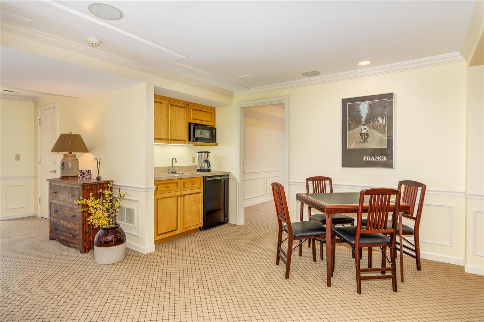 Sedgwick Place Condo - Residential