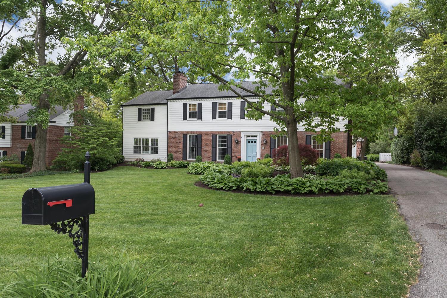 Loren Woods - Residential