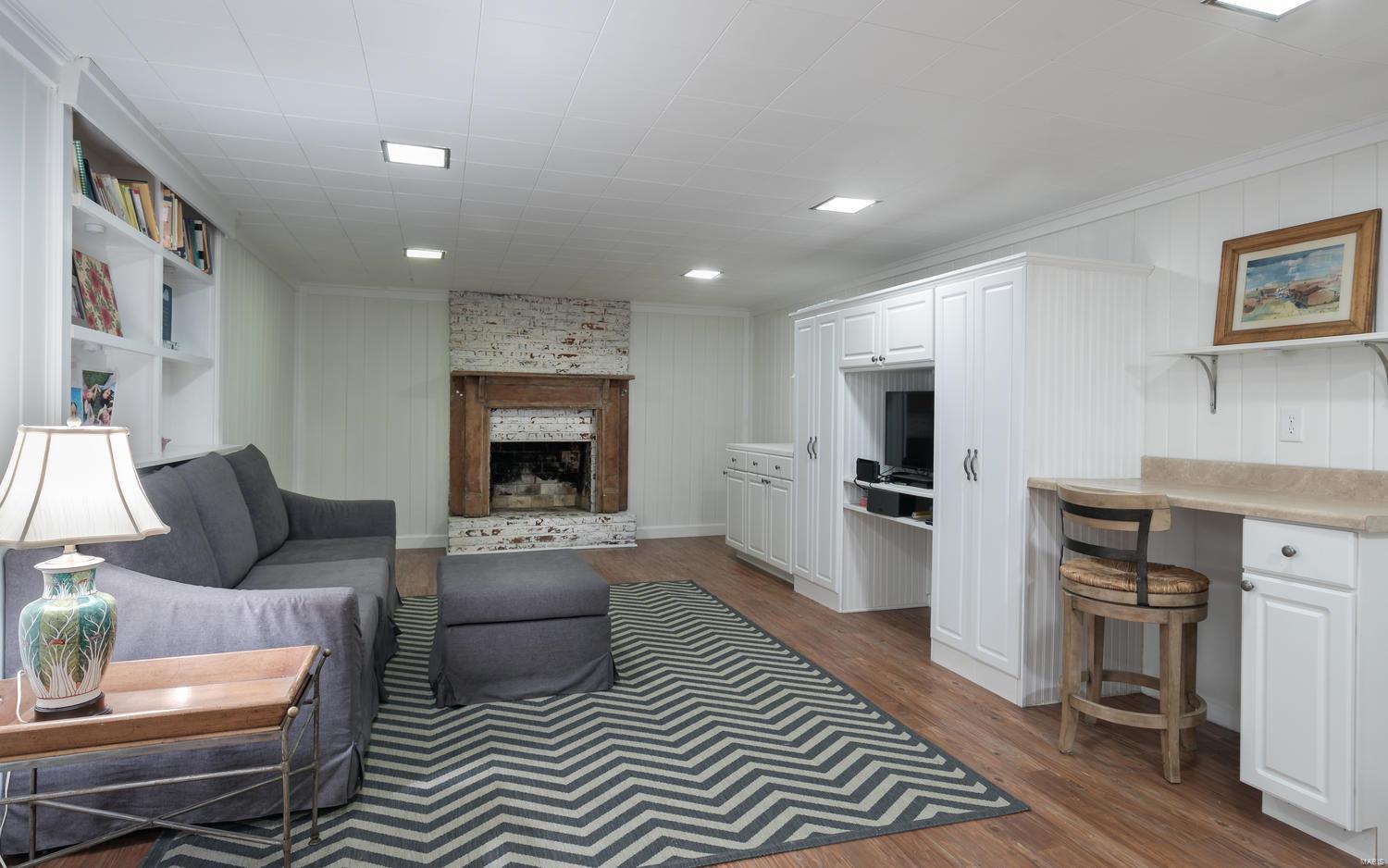 Loren Woods - Residential