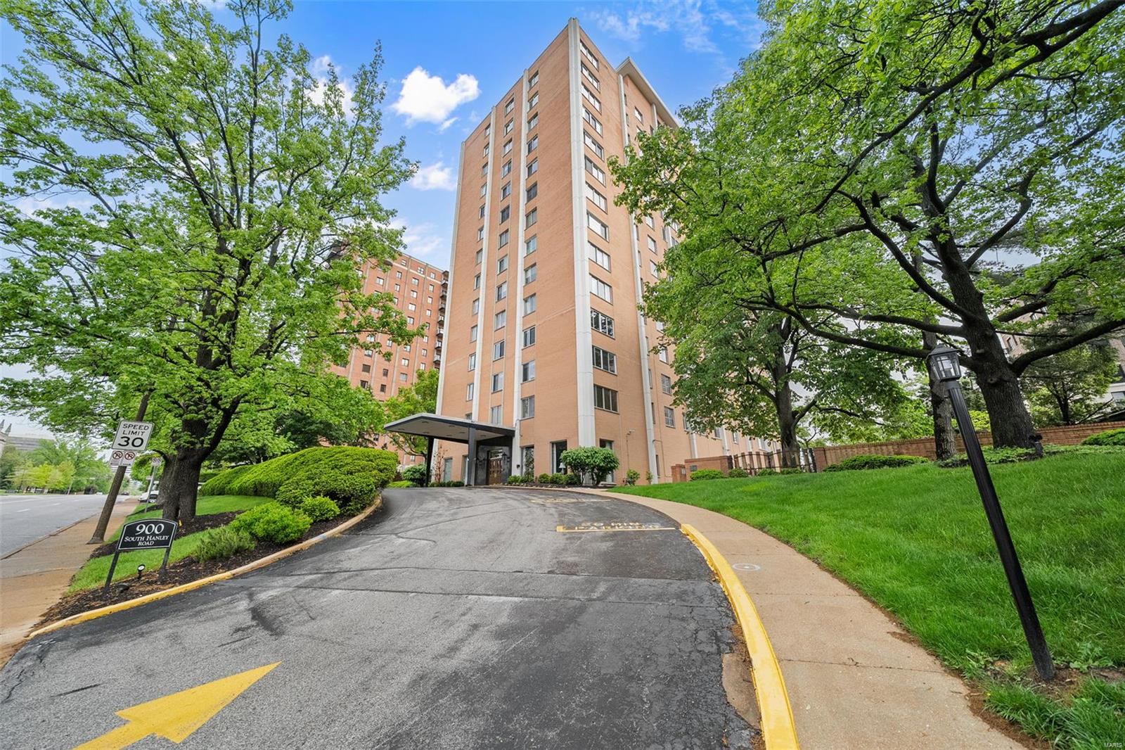 900 S Hanley Road 7B