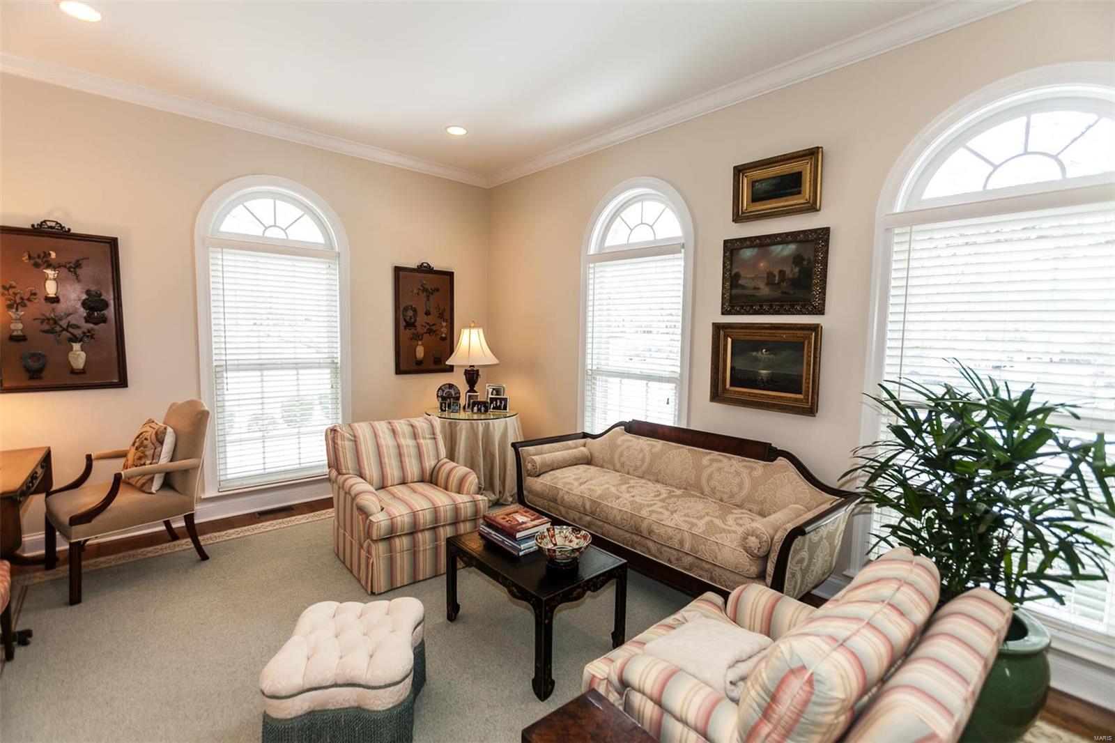 Glenridge/Oxford Twnhms A Condo - Residential