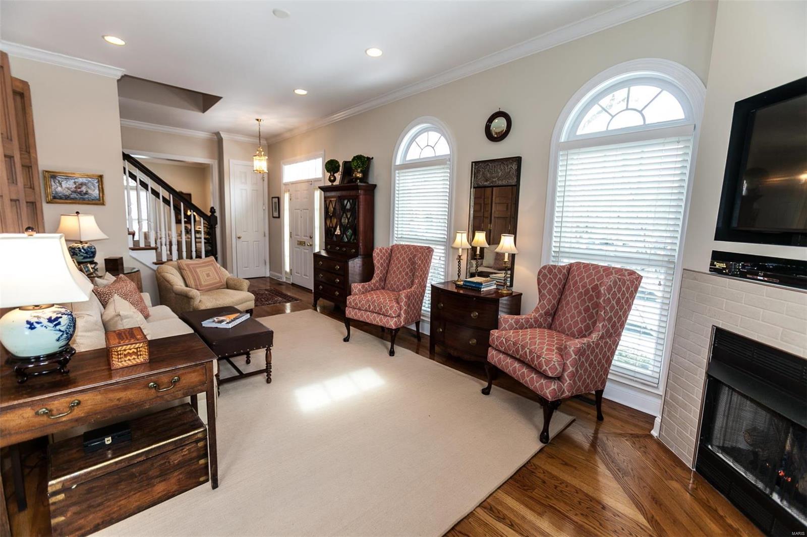 Glenridge/Oxford Twnhms A Condo - Residential