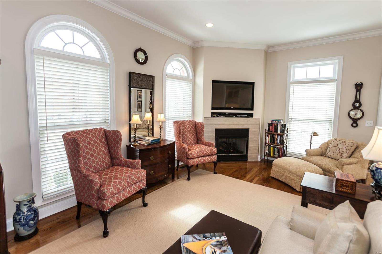 Glenridge/Oxford Twnhms A Condo - Residential