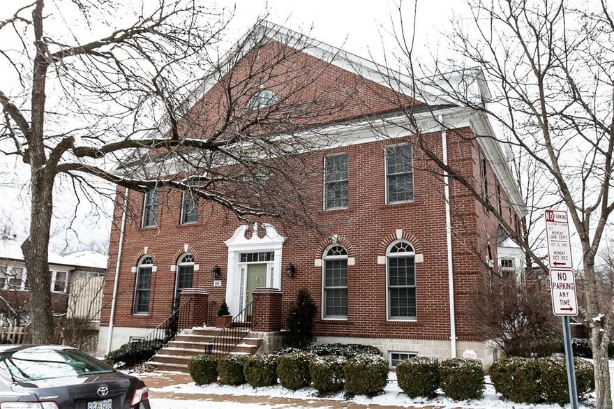 This magnificent, bright, 3 story shared wall townhouse w/ full basement, features an elevator serving all 4 levels! The 1st floor center hall plan w/ 10' ceilings, indirect lighting, crown molding, Plantation blinds & Palladian windows, flows beautifully - living room w/ adjoining dining room, both with hardwood floors, on one side of the foyer -  family room opening to the breakfast area on the other. Between the  breakfast area & dining room is its light, bright kitchen w/ granite counters, subway tile back splash, tile floors, stainless steel Jenn Aire appliances, large pantry & half bath. The 2nd floor, equally light & bright w/ its carpet & 9 foot ceilings, boasts a gracious master suite with an enormous closet on one side of the stairs & 2 bedrooms sharing a Jack & Jill bath on the other. The possibilities for the multi-functional, carpeted 3rd floor w/ bedroom, bath, great room & vaulted ceilings are endless, while the basement offers another family room, laundry & 2 car garage Some Accessible Features Location: Corner Location