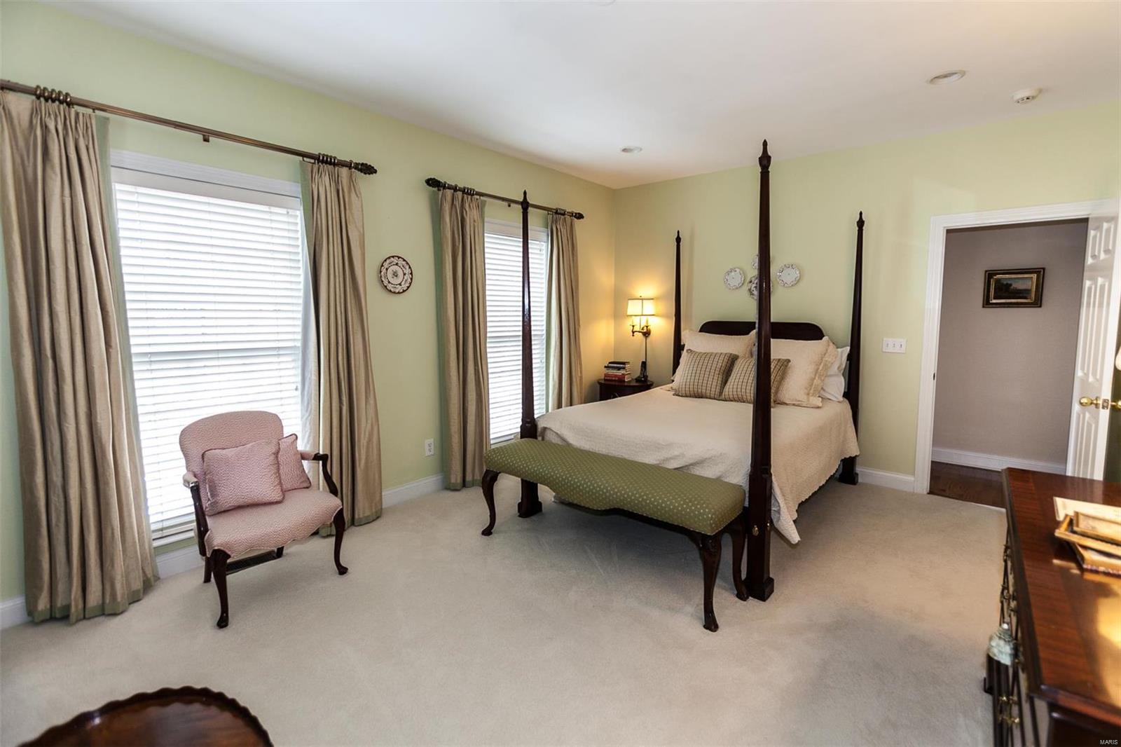 Glenridge/Oxford Twnhms A Condo - Residential