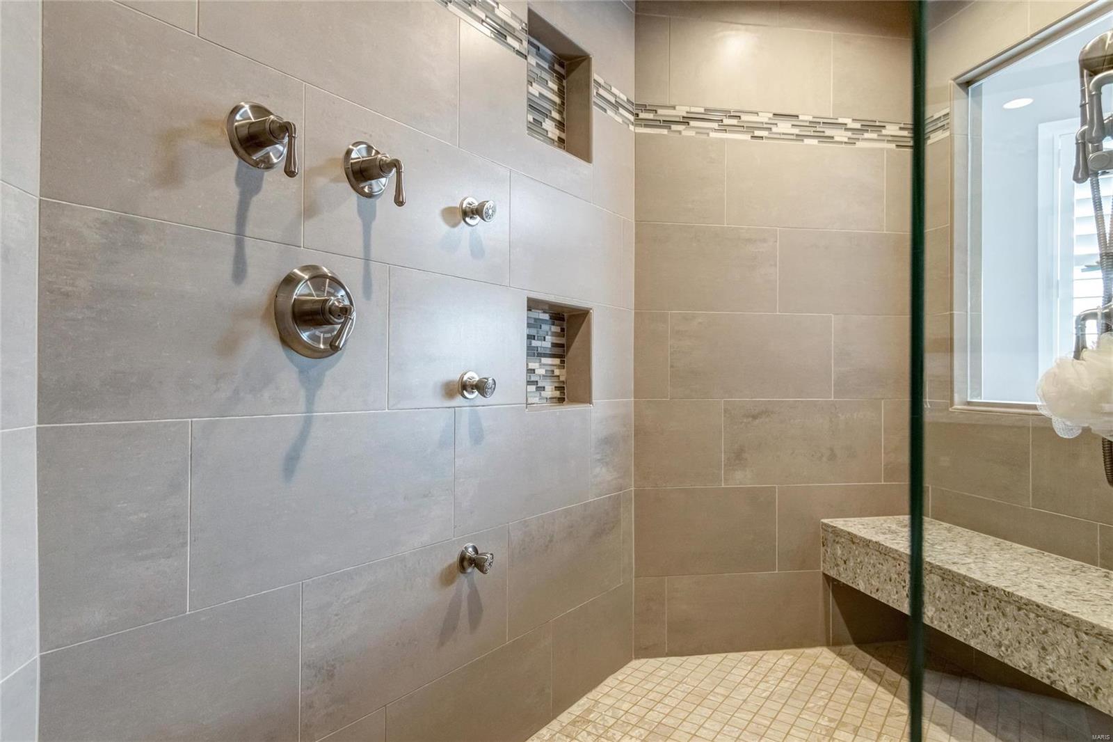 Kings Cove - Residential