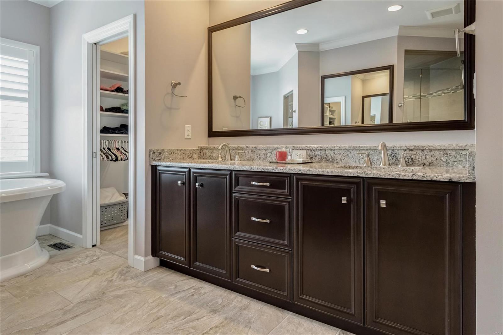 Kings Cove - Residential