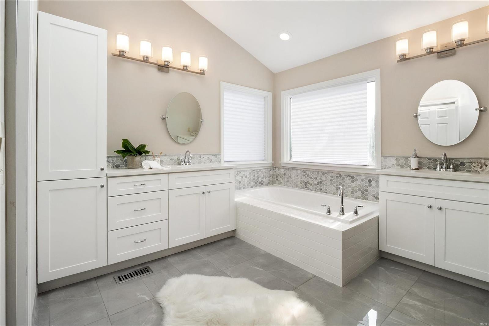 Highlands Of Chesterfield - Residential