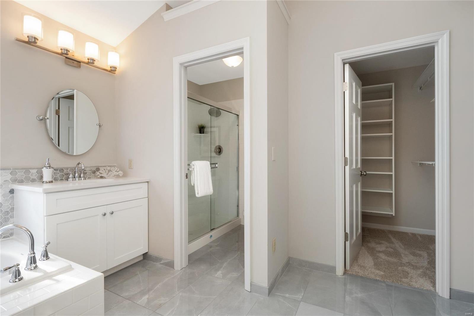 Highlands Of Chesterfield - Residential