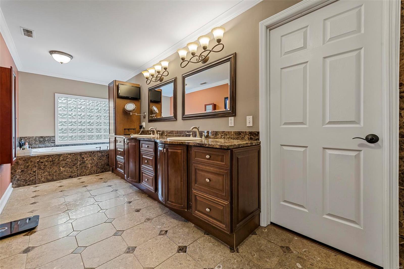 Rambling Oaks - Residential