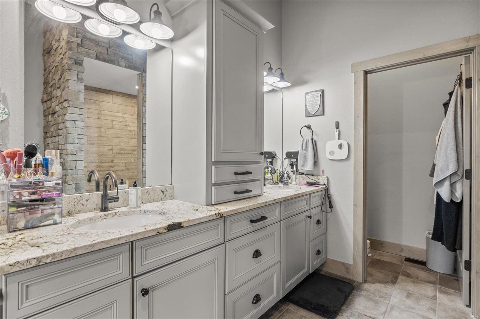 Winchester Hills - Farm