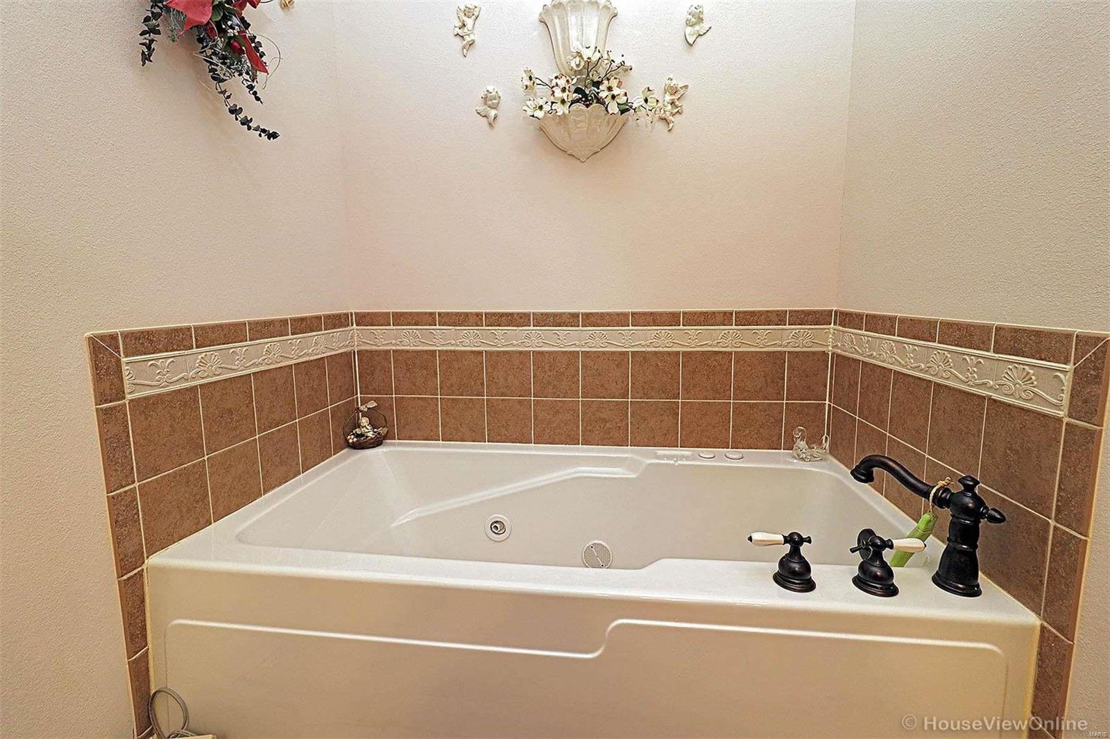 Brookstone Sub Condo - Residential