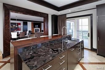 Plaza In Clayton A Condo The - Residential