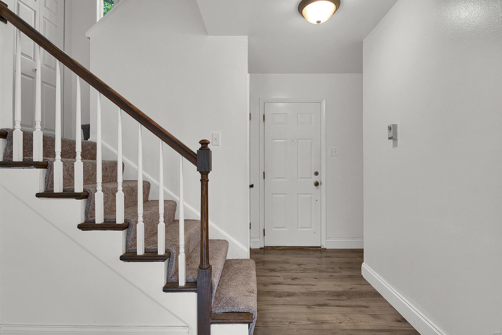 Rossridge Twnhs Condo - Residential