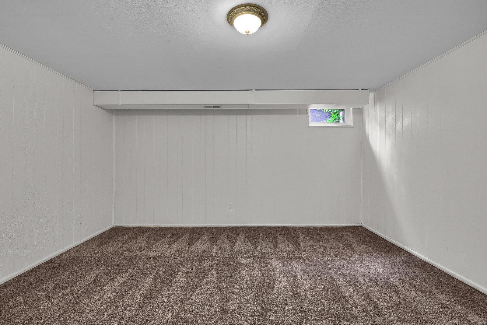 Rossridge Twnhs Condo - Residential