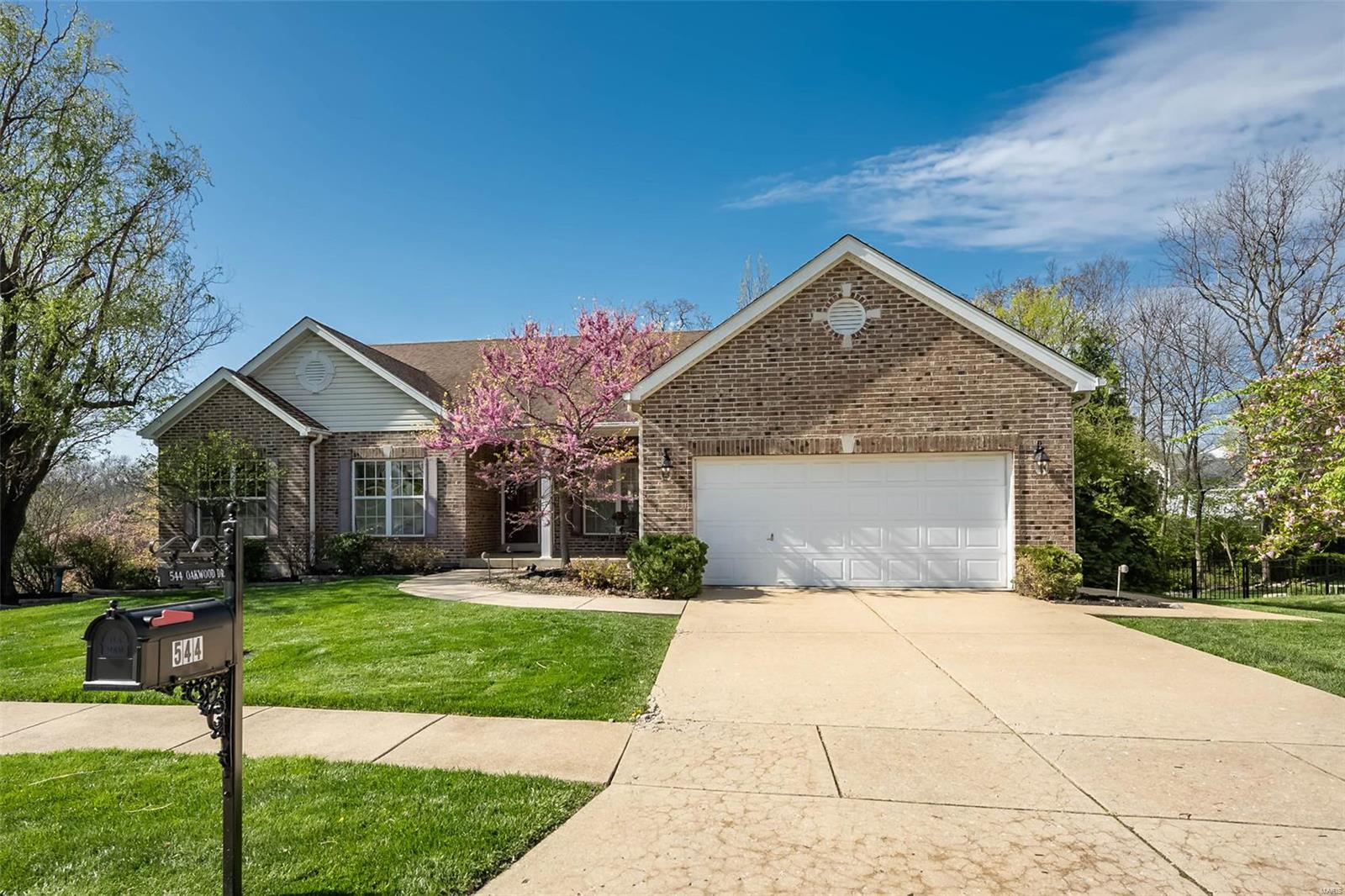 544 Oakwood Drive