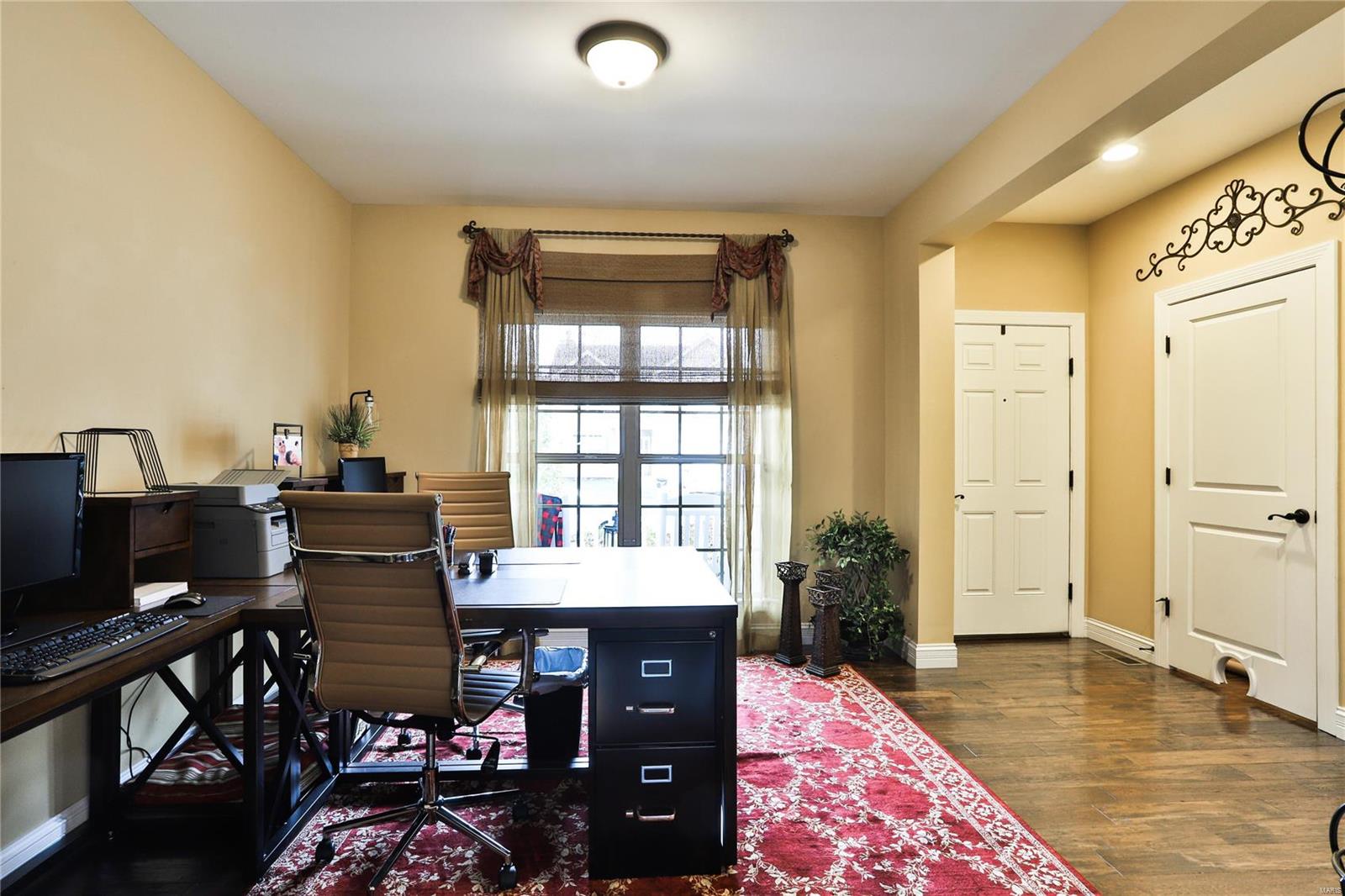 Manors At Orchard Glen - Residential