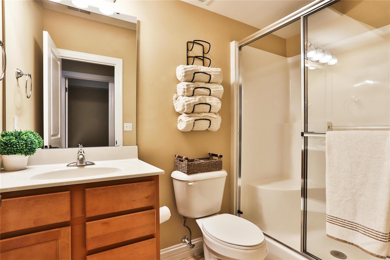 Manors At Orchard Glen - Residential