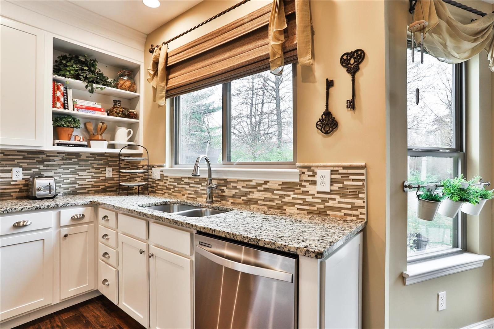 Manors At Orchard Glen - Residential