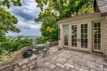 Bluffs Of St Albans - Residential