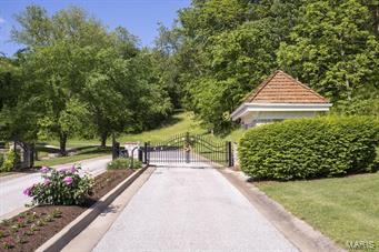 Bluffs Of St Albans - Residential