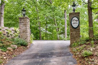 Bluffs Of St Albans - Residential