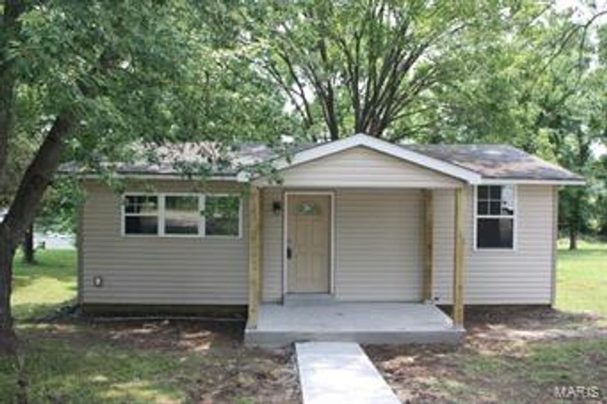 Tired of renting? This home has been completely remodeled. Seller has replaced the wiring, plumbing, windows, and HVAC. 
Eat in kitchen, nice sized living area. Cute little home.