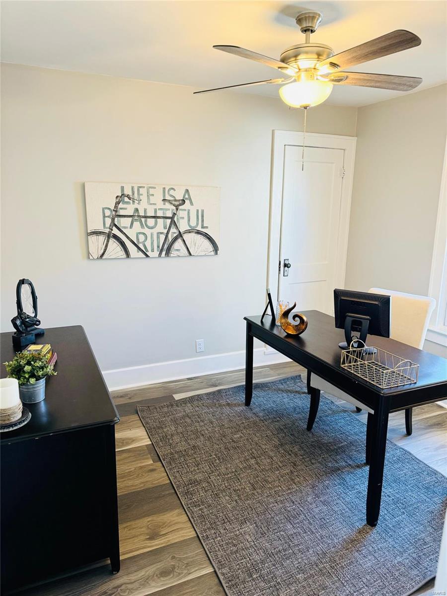 Granite City, Illinois 62040, United States, 2 Bedrooms Bedrooms, ,1 BathroomBathrooms,Residential,Pending,33098