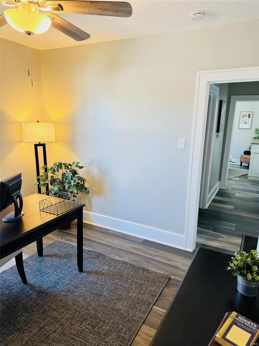 Granite City, Illinois 62040, United States, 2 Bedrooms Bedrooms, ,1 BathroomBathrooms,Residential,Pending,33098