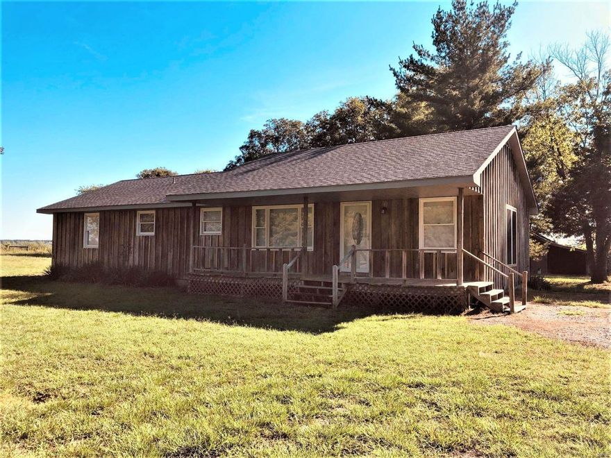 6 Acre(m/l) Homestead in Kelly School District!  3 Bedroom, 2 Baths, Built in 1989, this home has had an overhaul just 4 years ago in 2018 with new paint and mini blinds 2022. In 2018, the construction completed included a new roof, sheet rock, custom Kitchen and Bathroom cabinetry, Kitchen appliances and water heater. Remodel also included new plumbing, wiring, receptacles, light switches, insulation, and LifeproofÂ® Flooring throughout! Start your homestead! This place features a portable horse shelter, a concrete livestock waterer, frost free hydrant, and 2 storage building! Great place for a garden!