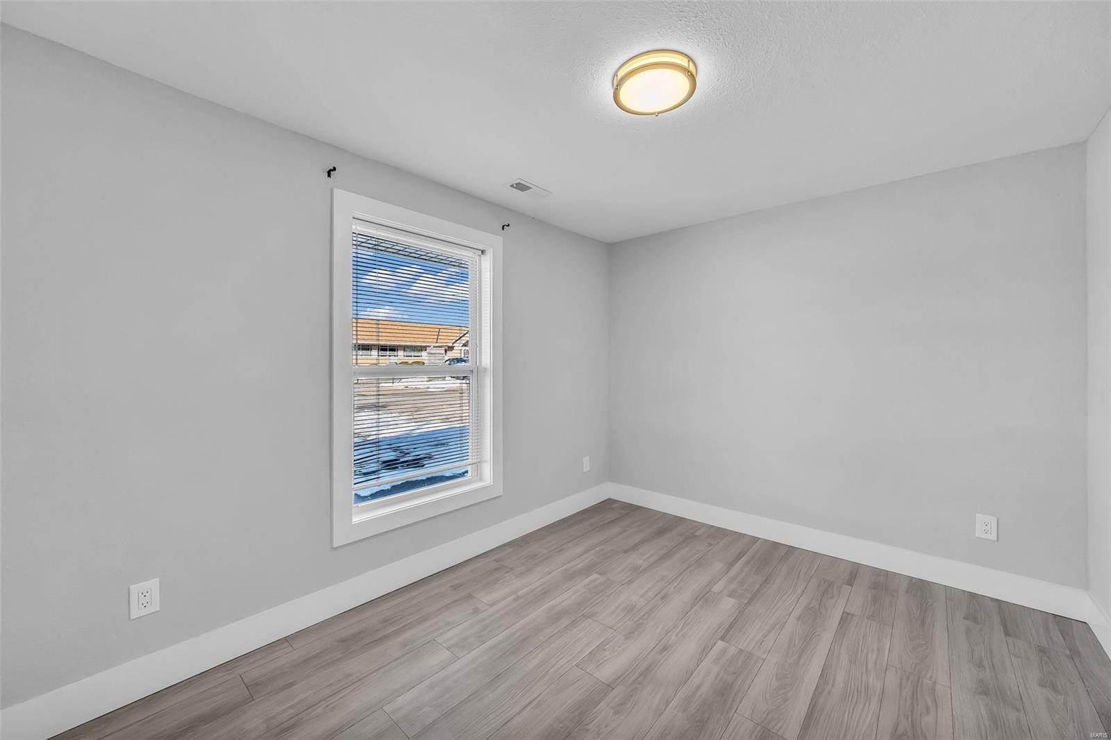 O'Fallon, Missouri 63366, United States, 3 Bedrooms Bedrooms, ,2 BathroomsBathrooms,Residential,Pending,16618