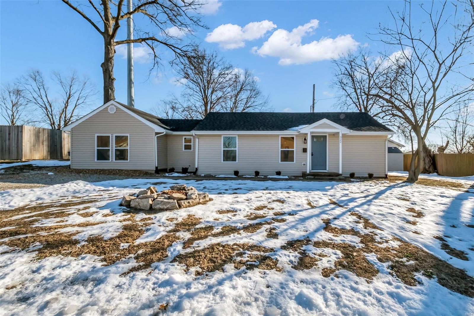 O'Fallon, Missouri 63366, United States, 3 Bedrooms Bedrooms, ,2 BathroomsBathrooms,Residential,Pending,16618