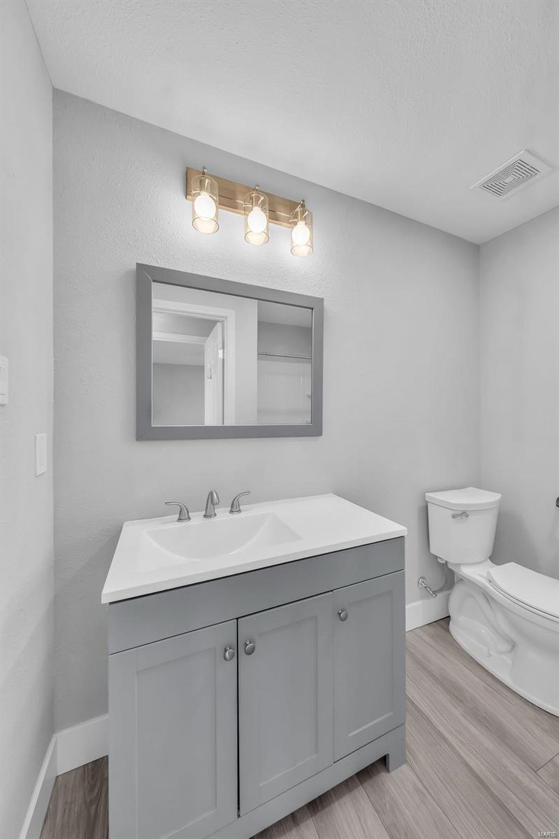 O'Fallon, Missouri 63366, United States, 3 Bedrooms Bedrooms, ,2 BathroomsBathrooms,Residential,Pending,16618