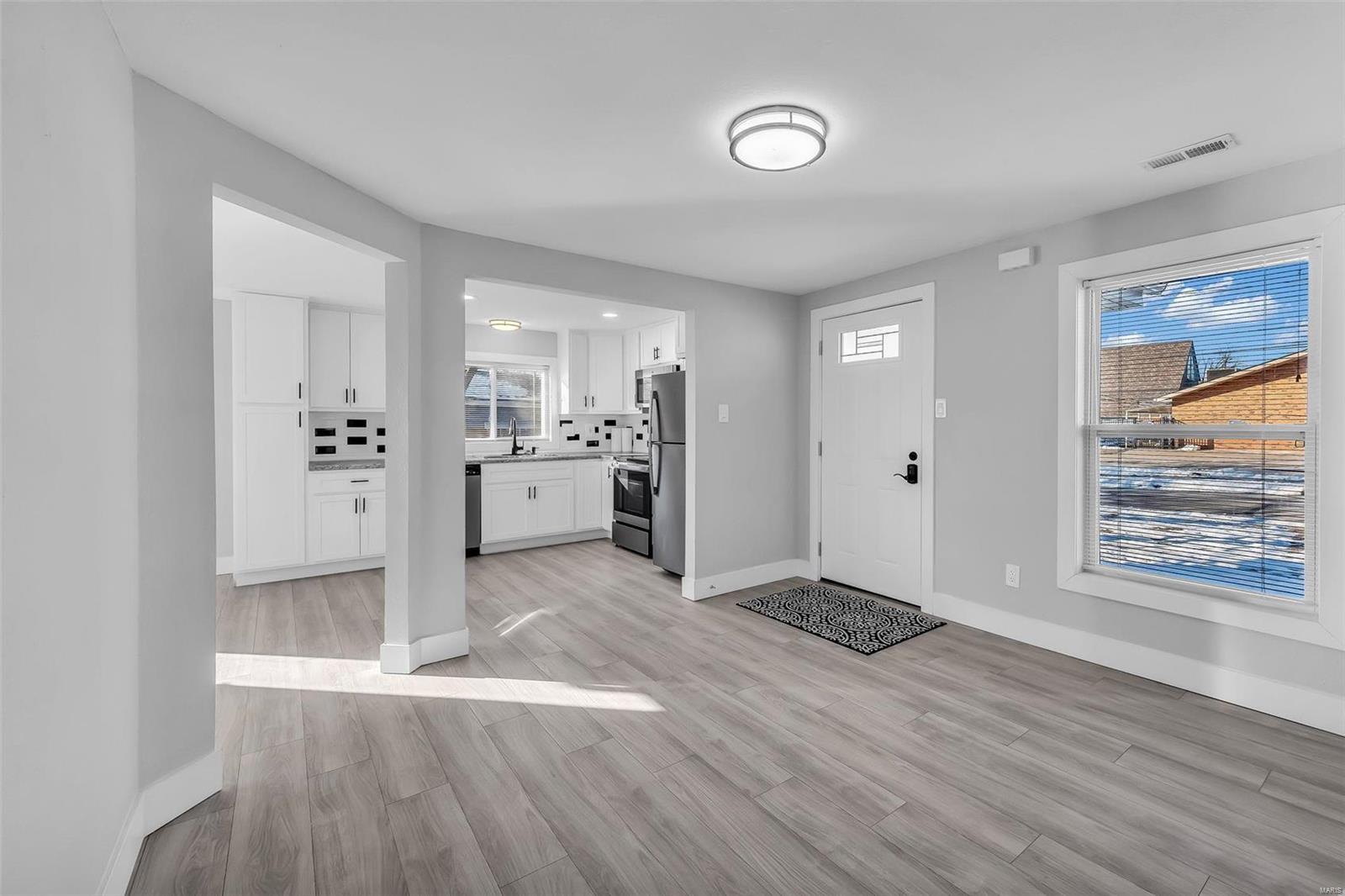 O'Fallon, Missouri 63366, United States, 3 Bedrooms Bedrooms, ,2 BathroomsBathrooms,Residential,Pending,16618