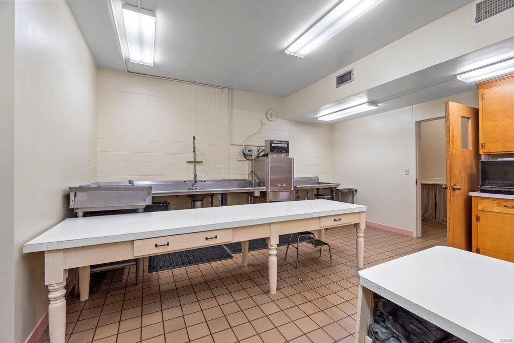 N/A - Commercial Sale