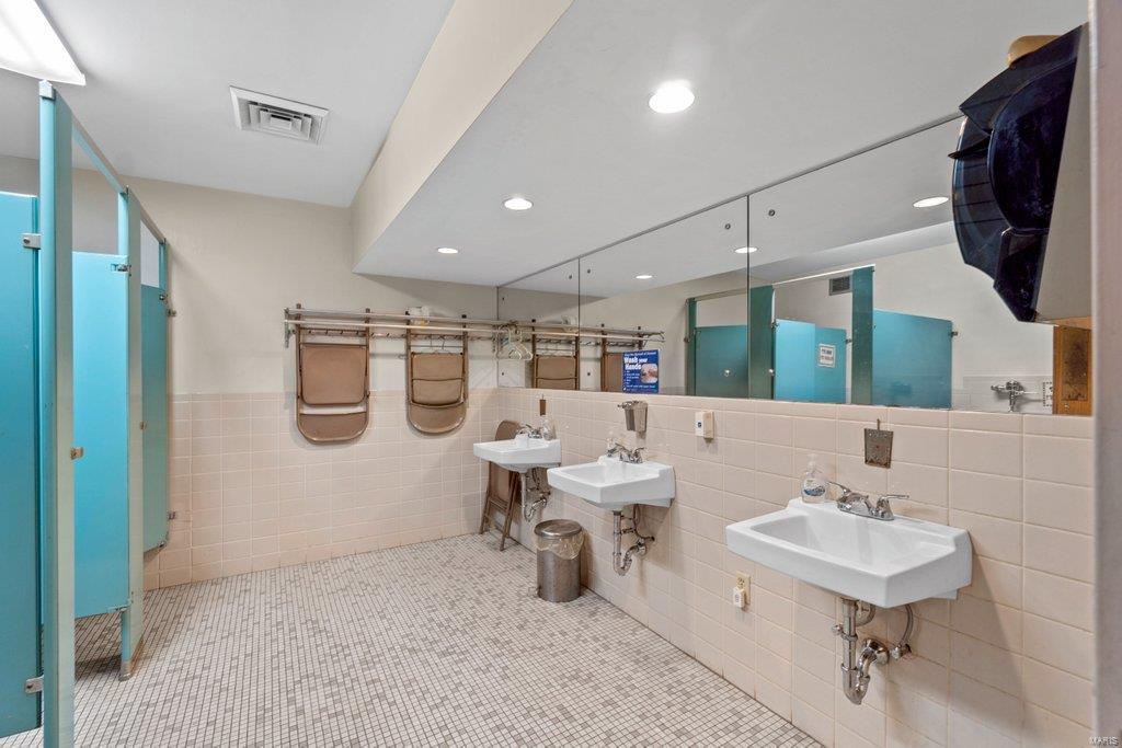 N/A - Commercial Sale