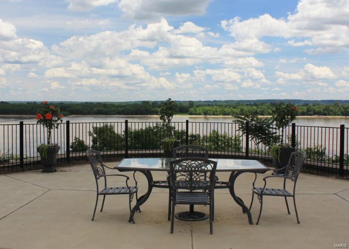 Mississippi Bluffs - Residential