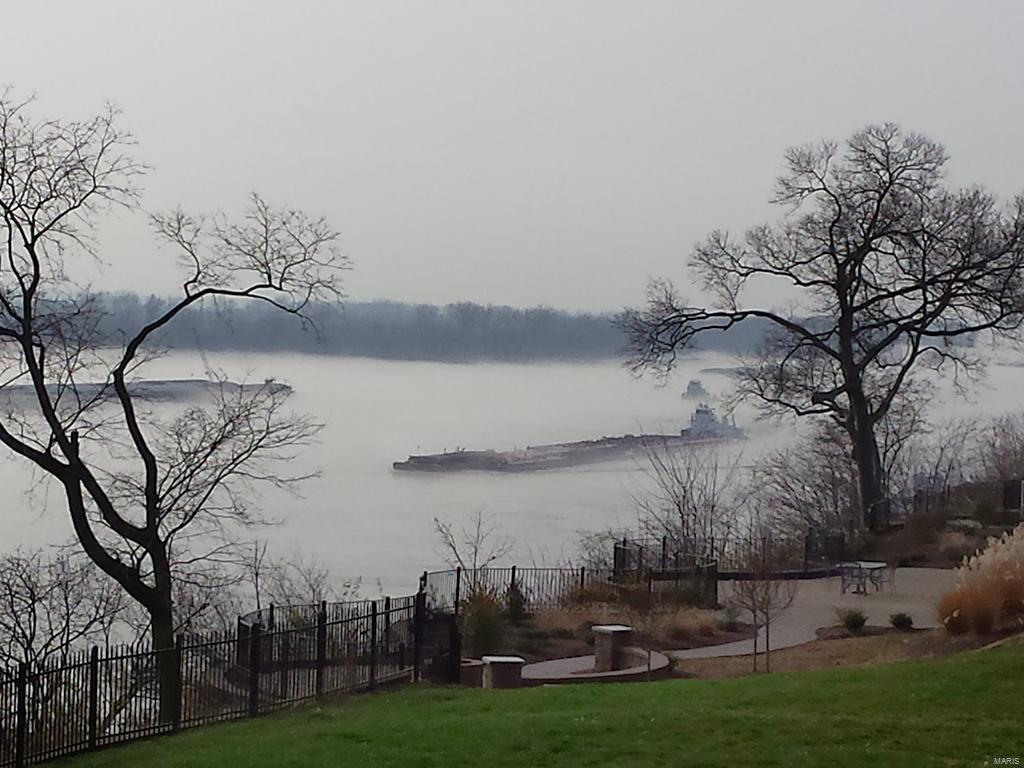 Mississippi Bluffs - Residential