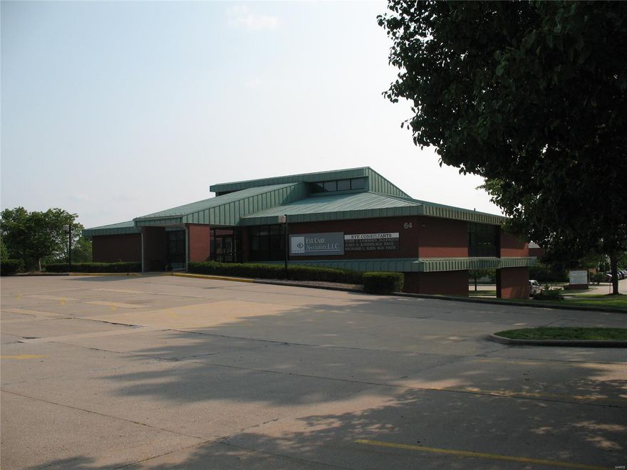 11,900 total SF multi-level office building with multiple offices, exam, and procedure
 rooms. Large off-street paved parking lot and rear covered employee parking area. Location: City, High Traffic