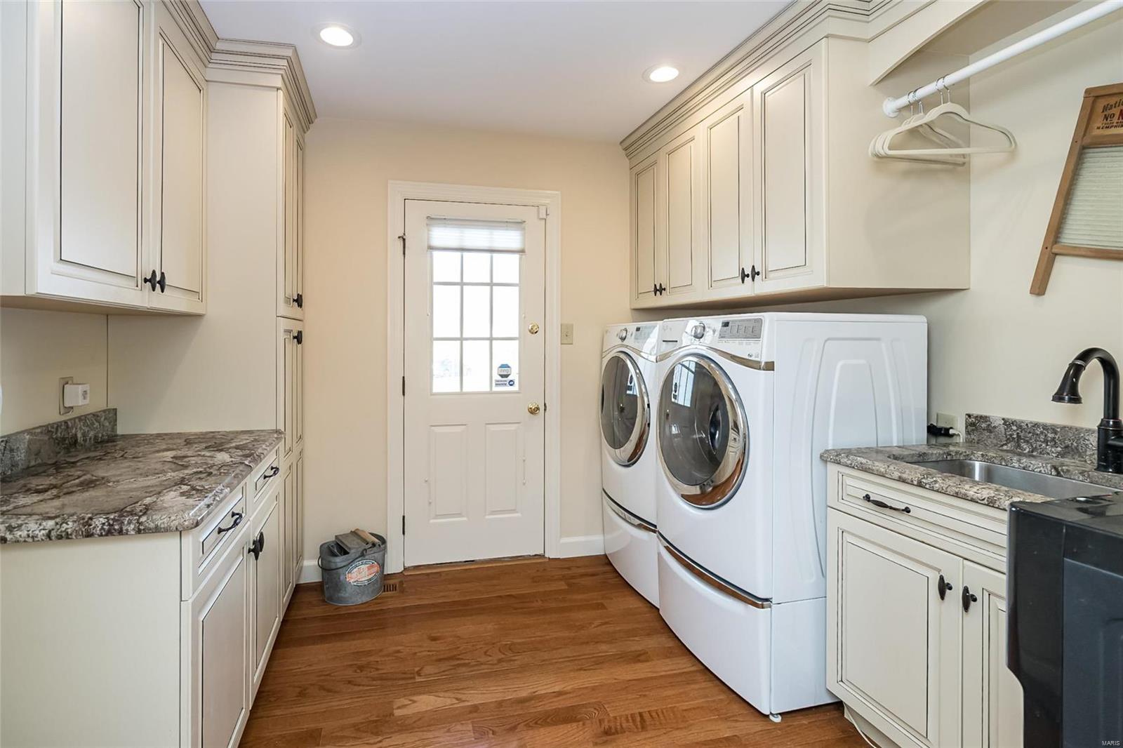 Karrvilla West - Residential