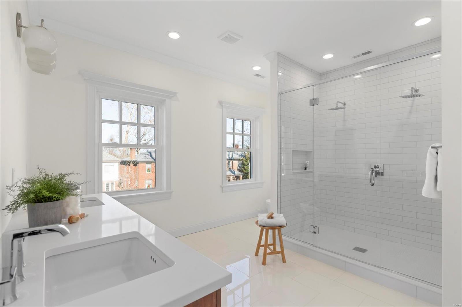 Forsyth Place - Residential