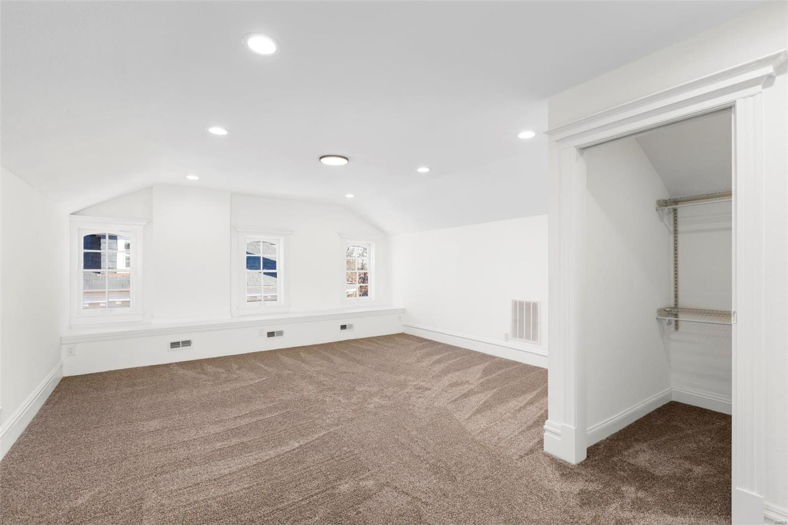 Forsyth Place - Residential