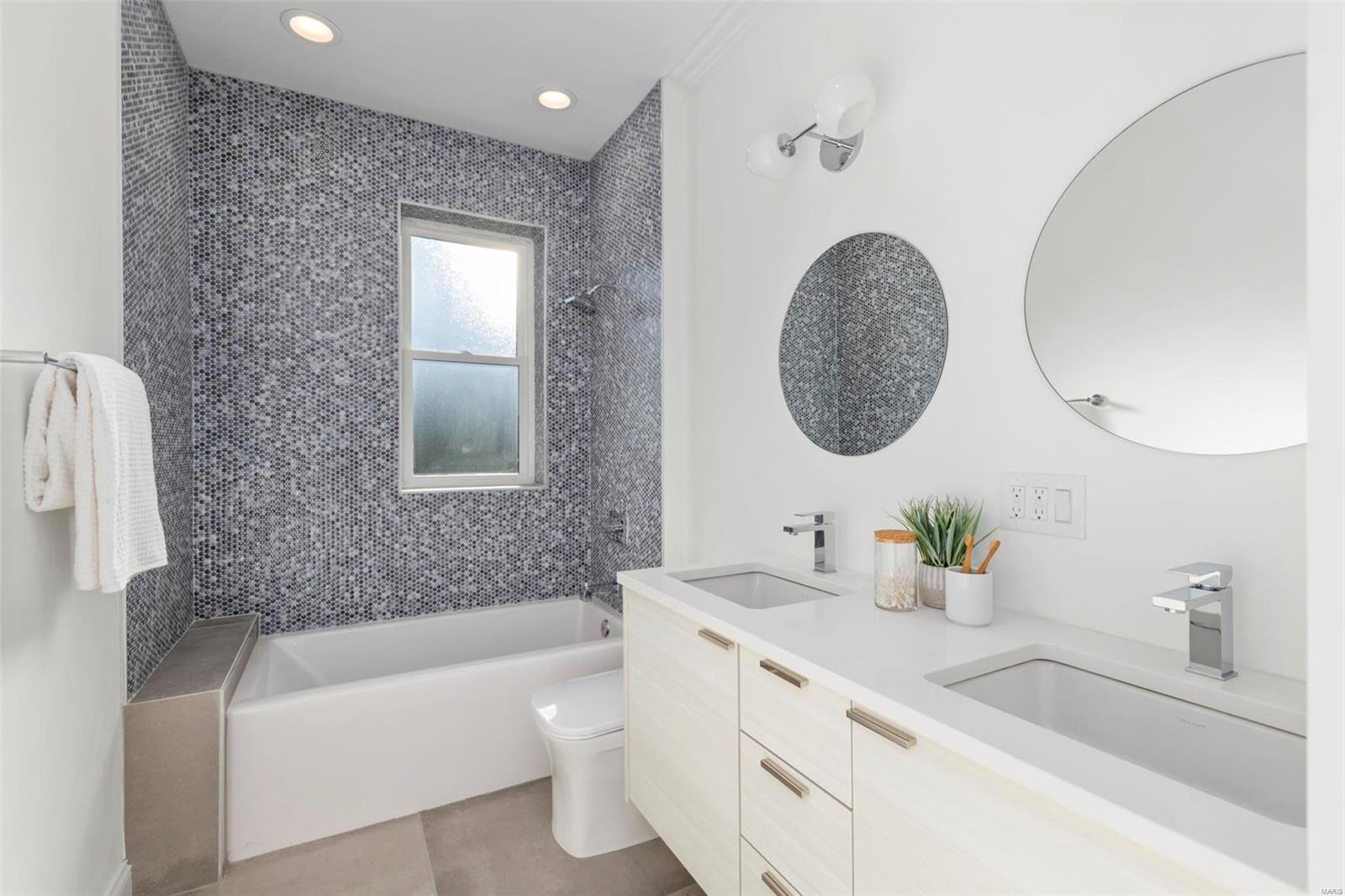 Forsyth Place - Residential