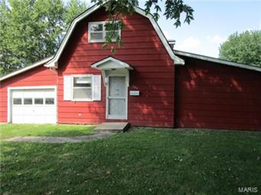 Two bedroom, one bathroom home with one car attached garage. Main level has living room, family room, kitchen, and utility room. Upstairs has two bedrooms and one bathroom. Home is being sold as is. SpecialListingConditions: Foreclosure